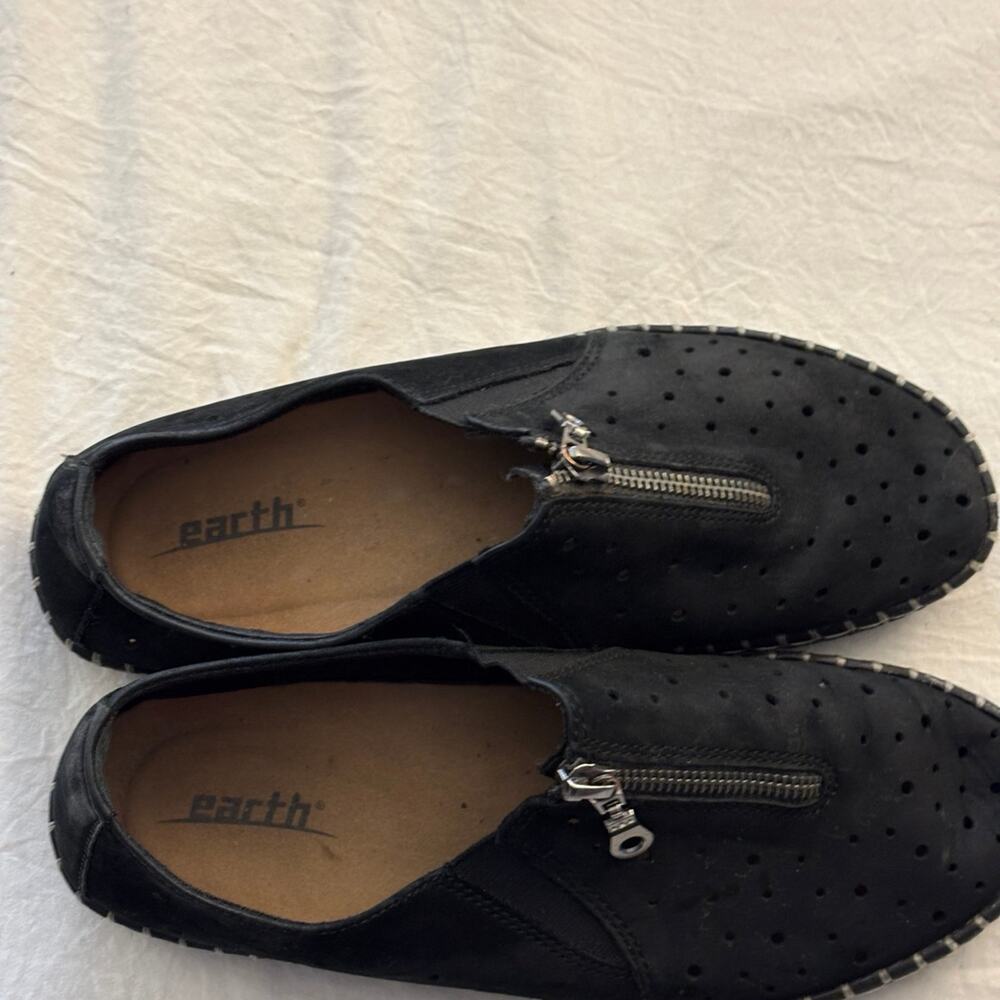 Black Earth shoes suede rubber soles women’s size 7 - Picture 7 of 12